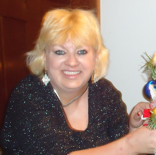 Peggy Armstrong Photo 38