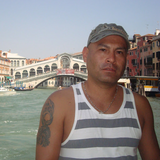 John Paredes Photo 44