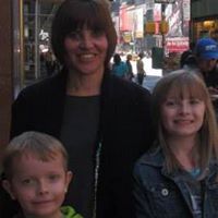 Michele Ritchie Photo 27
