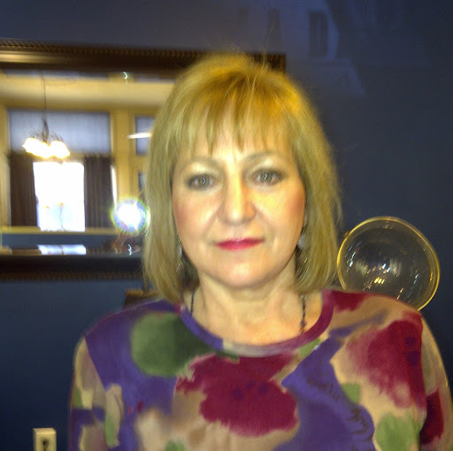 Helen Sywyj Photo 3