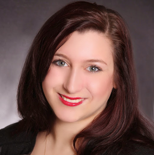 Lindsay Ducharme Photo 13