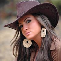 Jessie Middleton Photo 9