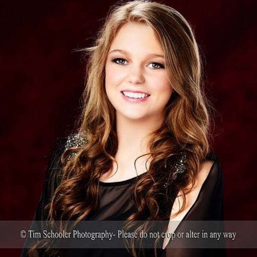 Victoria Walker Photo 29