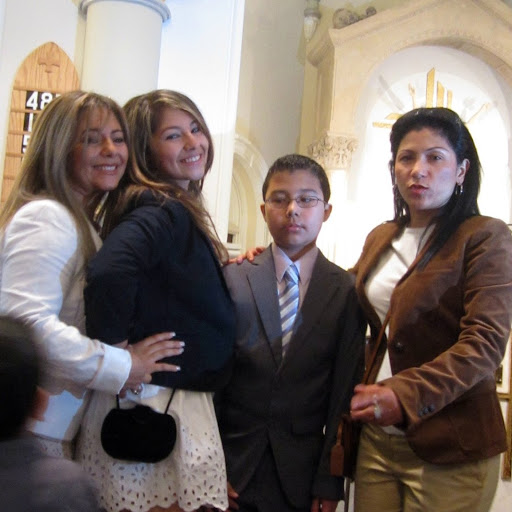 Gloria Gonzalez Photo 17