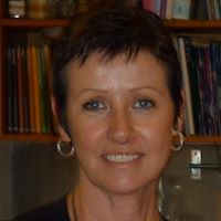 Louise Small Photo 30