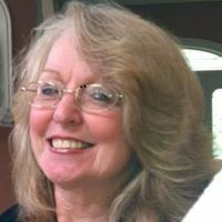 Suzanne Kenny Photo 29