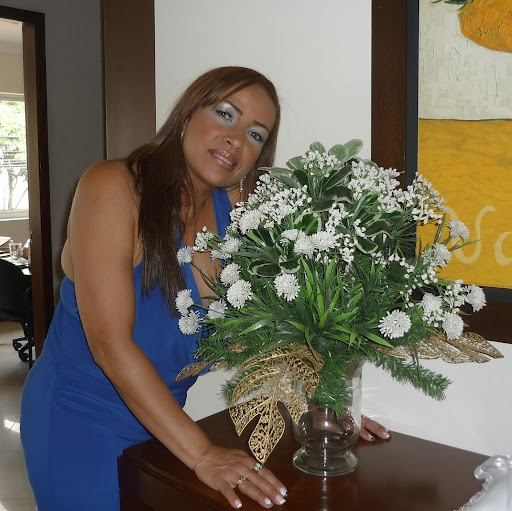 Maria Escobar Photo 41