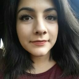 Jacqueline Hernandez Photo 16