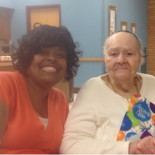 Chandra Gines Photo 4