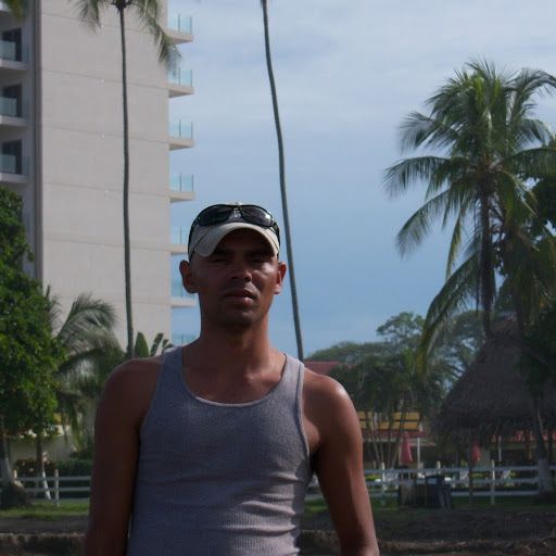 Erasmo Alvarado Photo 6
