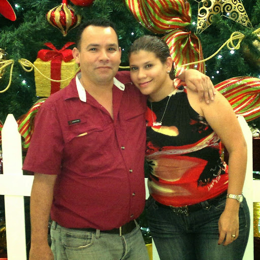 Roger Velasquez Photo 15