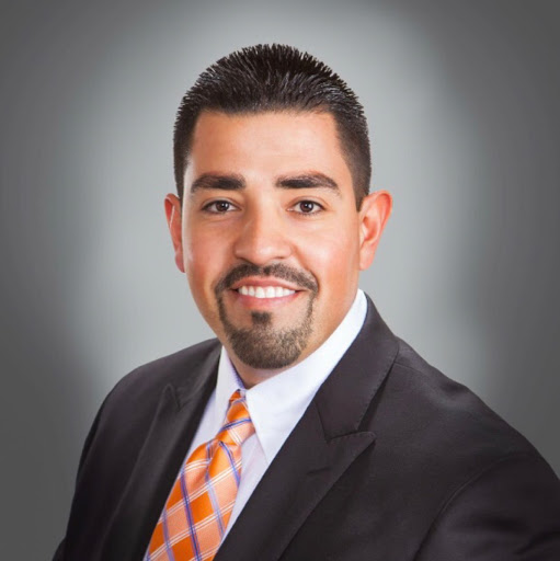 Derek Esparza Photo 18