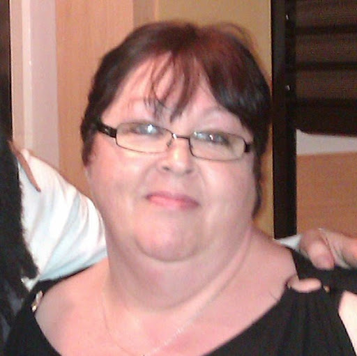 Tracey Russell Photo 31