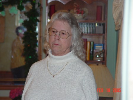 Sandra Moore Photo 48