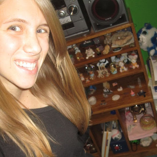 Sarah Armstrong Photo 24