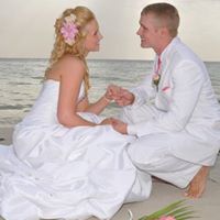 Amy Lytle Photo 36