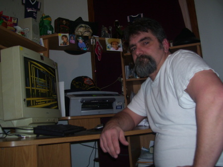 Harry Andrews Photo 15