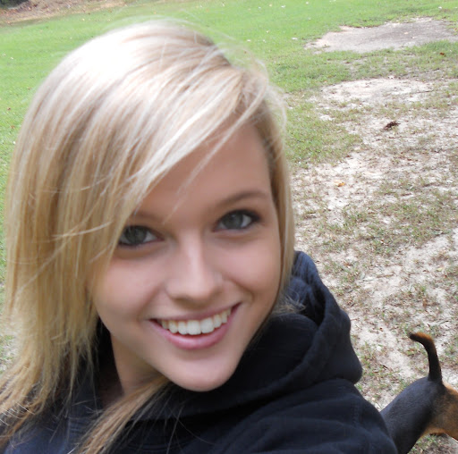 Amber Wilson Photo 45
