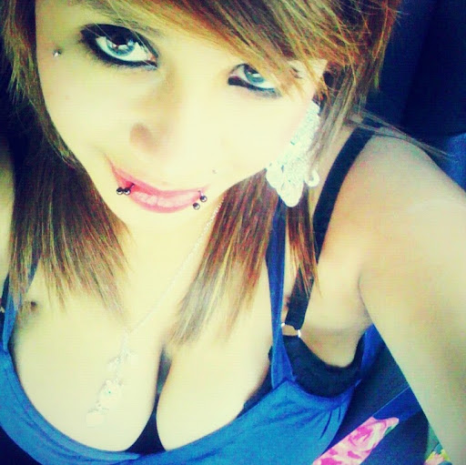 Cindy Leal Photo 22