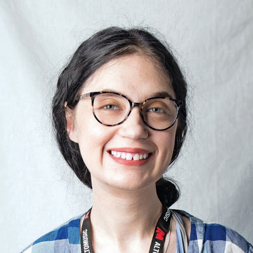 Nicole Wynn Photo 17