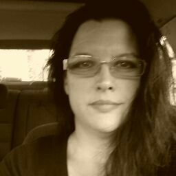 Kristine Wolff Photo 8