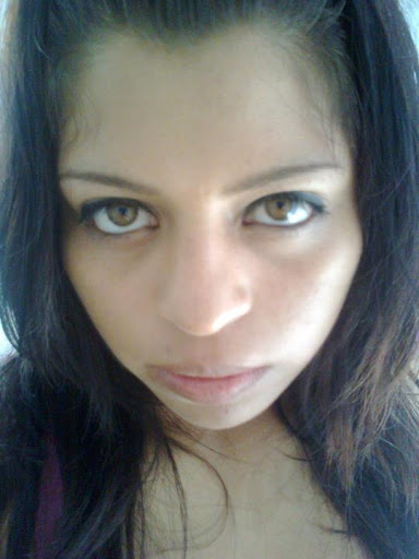 Kenia Leon Photo 19