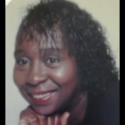 Ellen Banks Photo 25