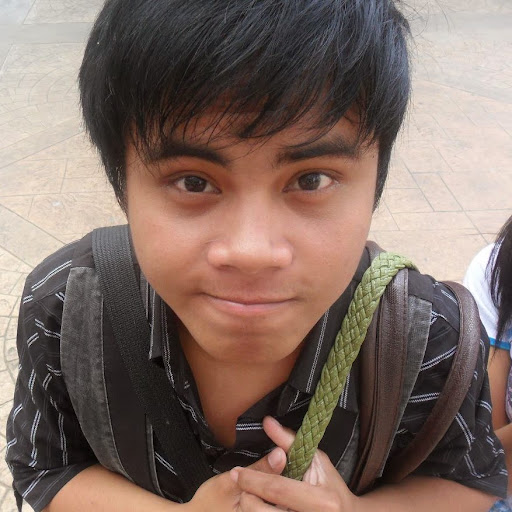 Julius Vargas Photo 11