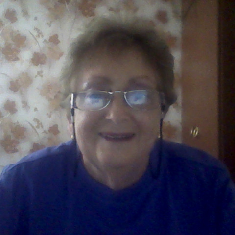 Anne Young Photo 20