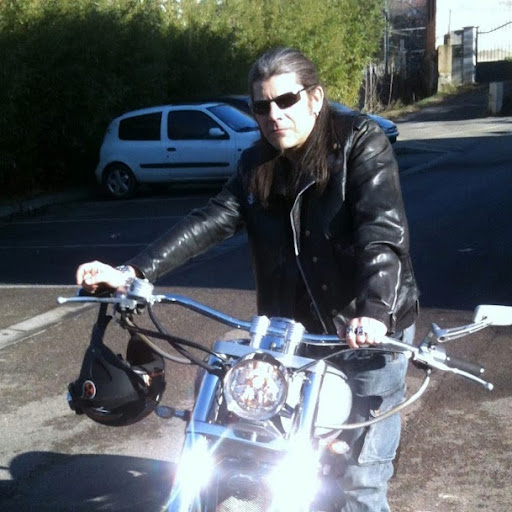 Lionel Thomas Photo 18