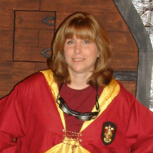 Diane Lewis Photo 15