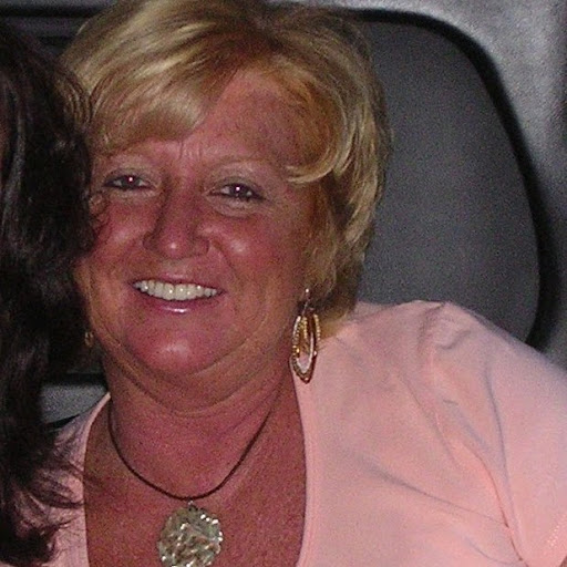 Debbie Griffin Photo 19