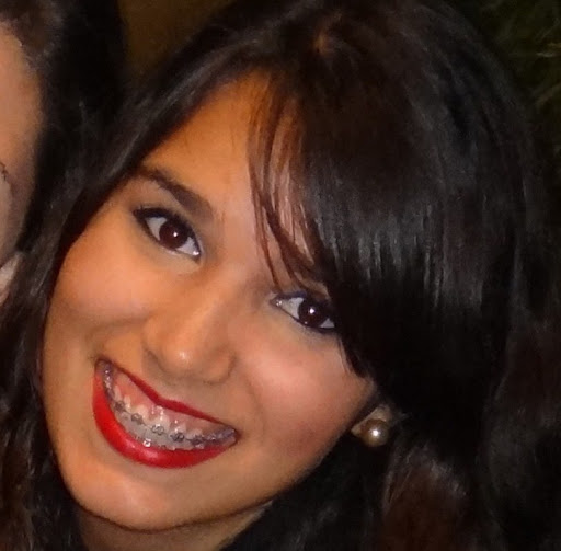 Marcela Peres Photo 14