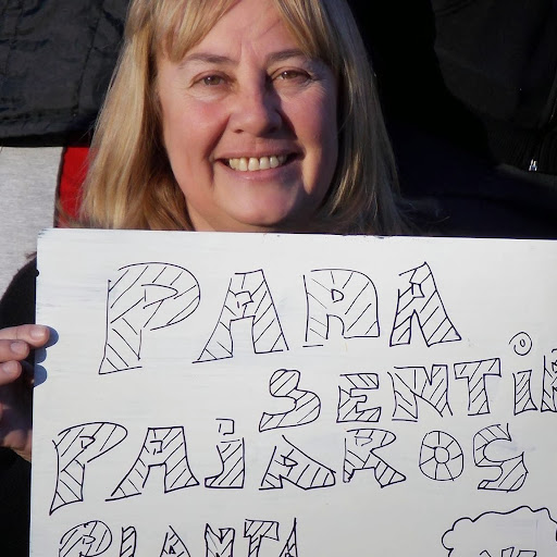 Claudia Llanos Photo 25