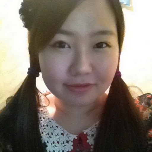Genie Kim Photo 16