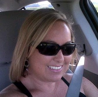 Nicole Carr Photo 30