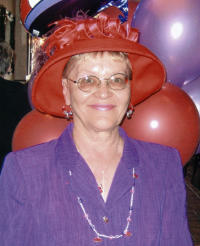 Carolyn Curry Photo 30