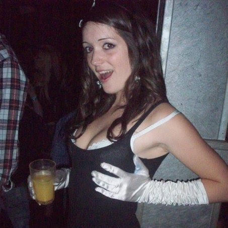 Faye Elliott Photo 15