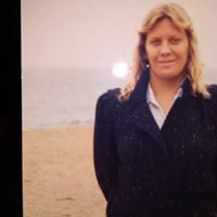 Lori Erickson Photo 22