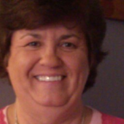 Karen Lenz Photo 30