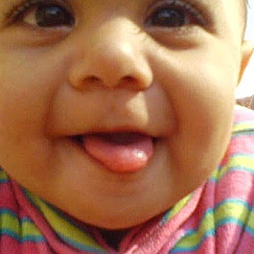 Nasreen Khan Photo 35