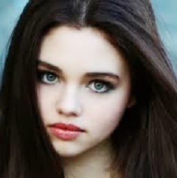Hailey Richardson Photo 16