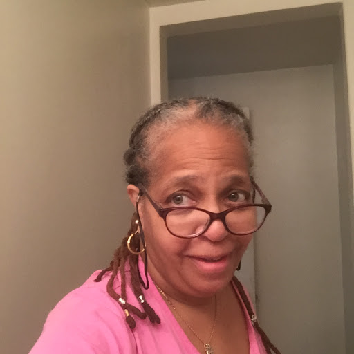 Dionne Cooper Photo 25