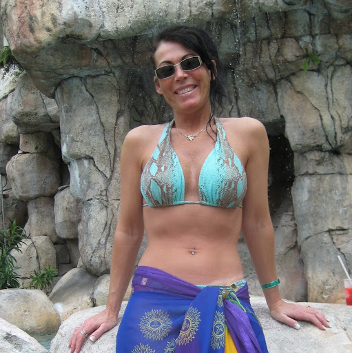Kim Kelsey Photo 30
