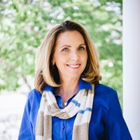 Cynthia Mills Photo 34