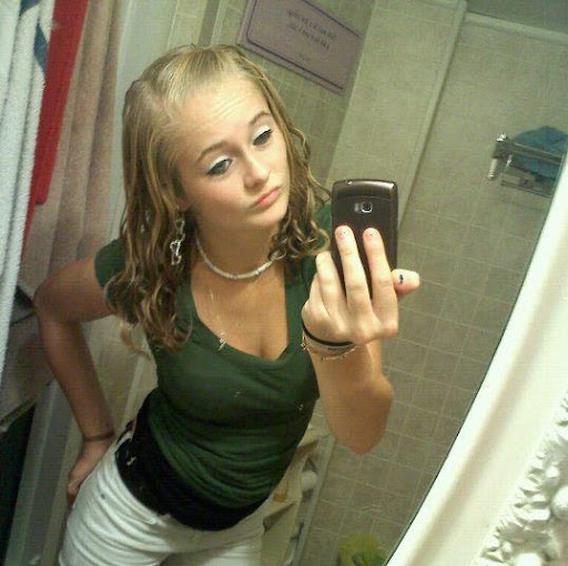 Ava Watson Photo 15