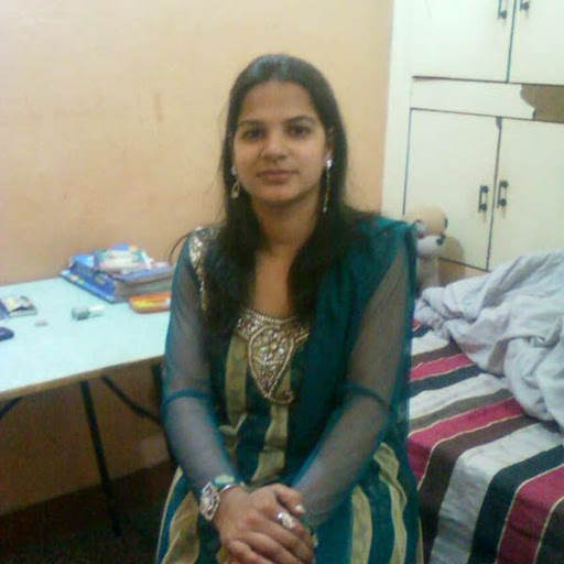 Pooja Bindal Photo 14