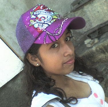 Karen Cruz Photo 16