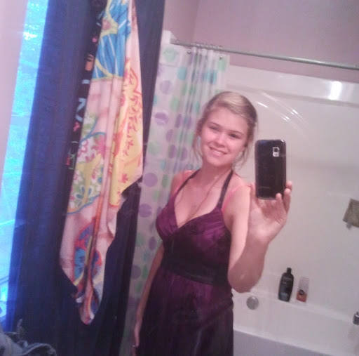 Stephanie Rollins Photo 41