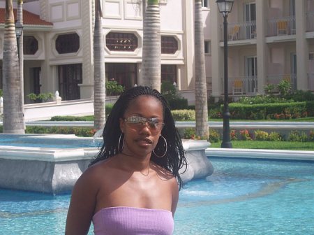 Erika Moore Photo 11
